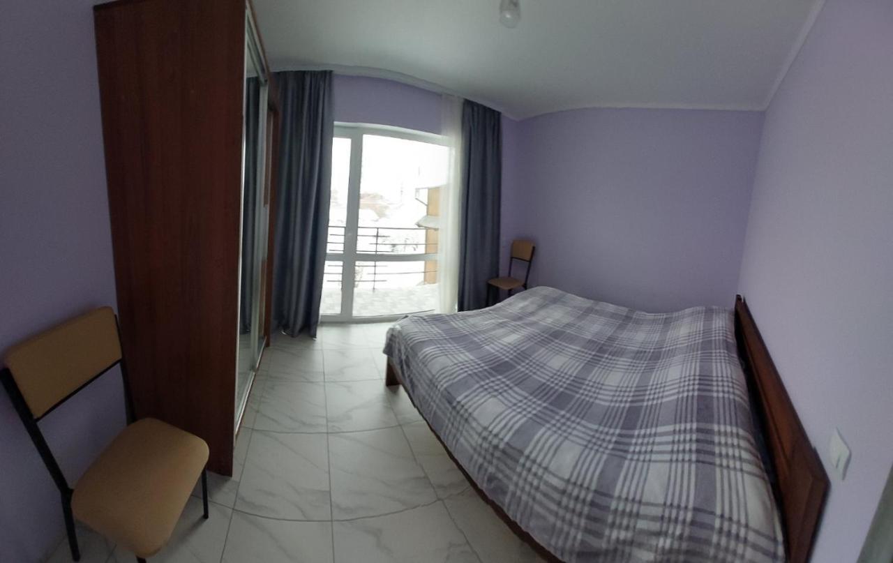 Guesthouse U Dida Viktora Jaremtsche Exterior foto